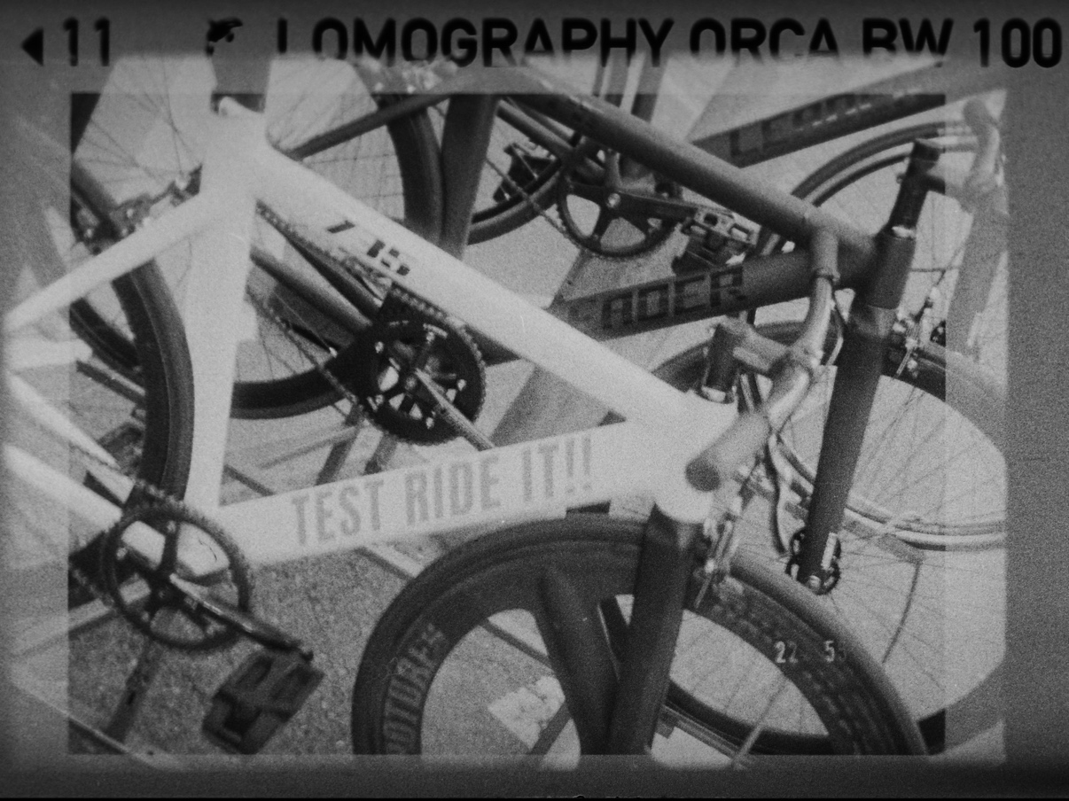 110 ポケット白黒ネガフィルム 現像 + データ化 フルフレーム (パーフォレーション込み)