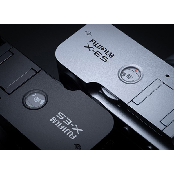 フジフイルム FUJIFILM X-E5 レンズキット / ブラック