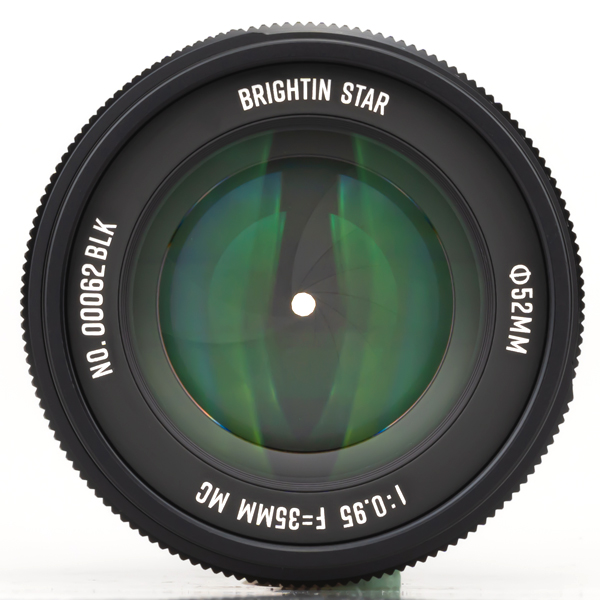 《新製品予約》 Brightin Star 35mm F0.95 / FUJI X / 標準レンズ / APS-Cサイズ専用 / フジフイルムXマウント / ブライティンスター